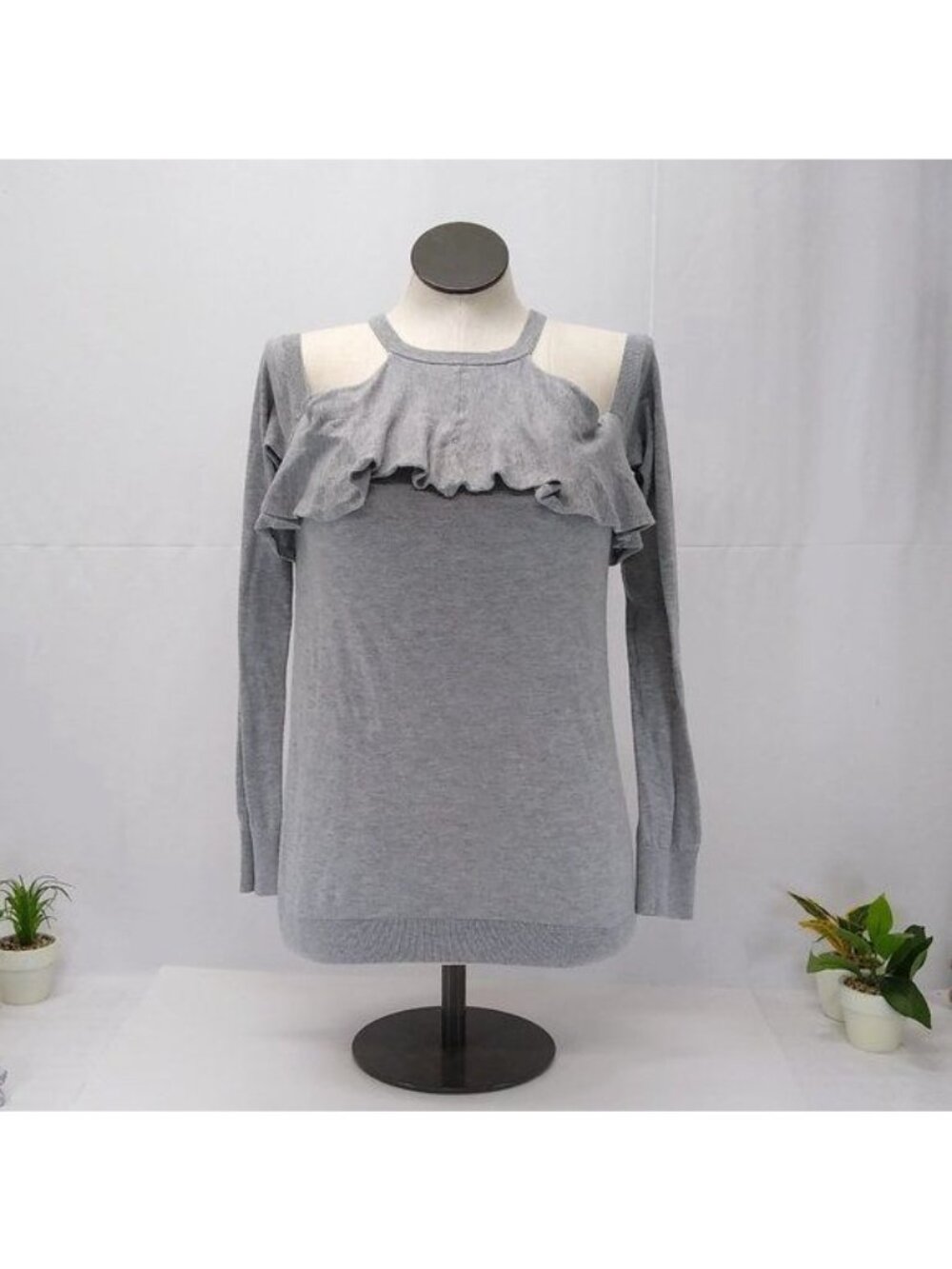 Chelsea 28 Medium Cold Shoulder Sweater Soft Cozy Ruffle Gray Sweater Long Sleev